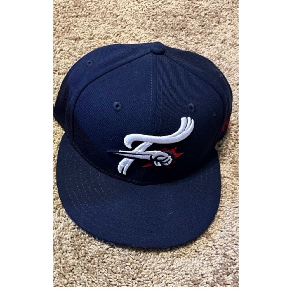 Mens New Era Reading Fightin Phils Flat Brim Fitted Hat (size 7.5)